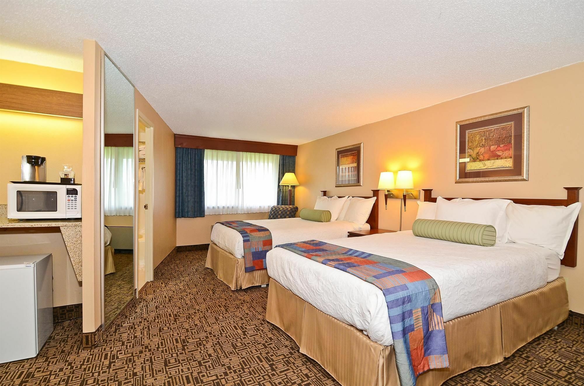 Surestay Plus Hotel By Best Western Black River Falls Exteriör bild